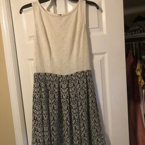 Black and white sleeveless dress